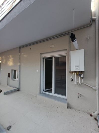 Image No.10-1 Bed Flat for sale