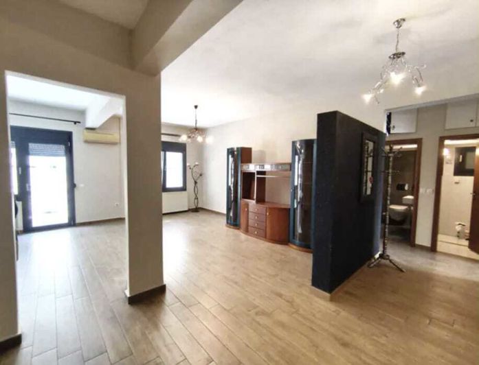 Image No.11-3 Bed Flat for sale