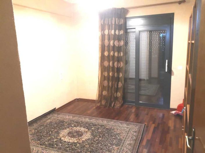 Image No.14-3 Bed Flat for sale