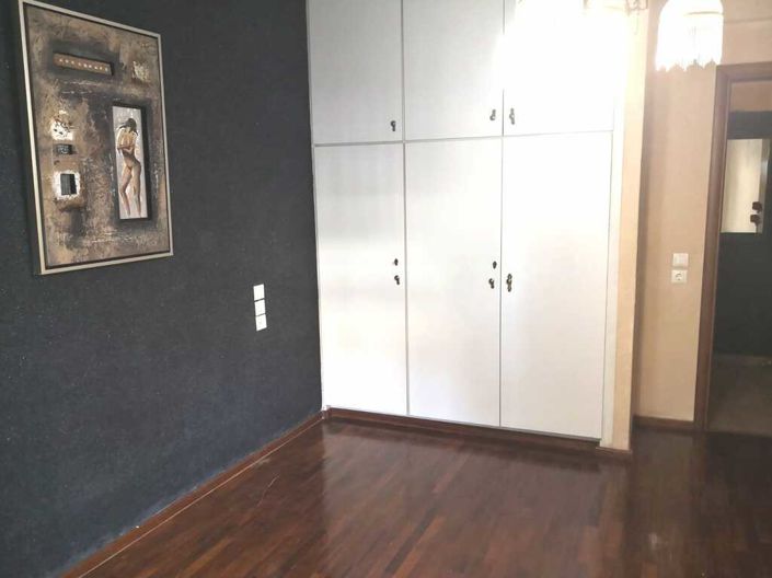 Image No.17-3 Bed Flat for sale