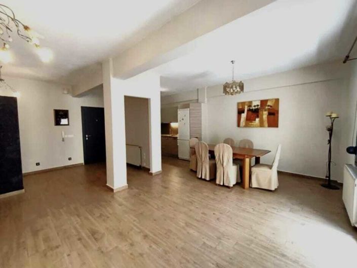 Image No.9-3 Bed Flat for sale