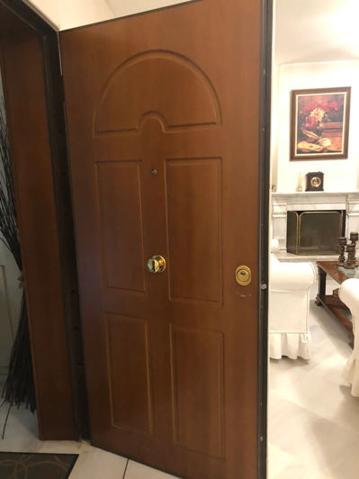 Image No.10-4 Bed Flat for sale