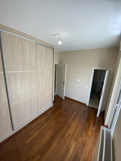 Image No.7-3 Bed Flat for sale