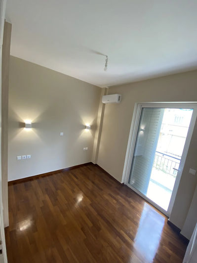 Image No.8-3 Bed Flat for sale