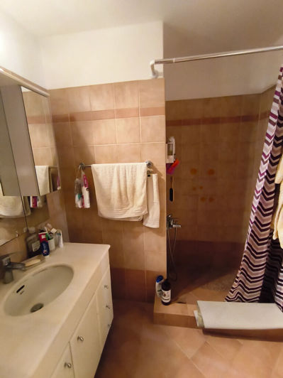 Image No.6-2 Bed Maisonette for sale