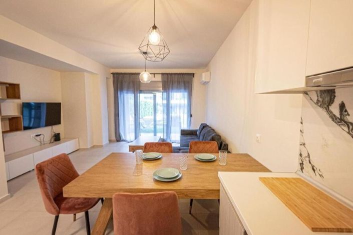 Image No.4-2 Bed Flat for sale