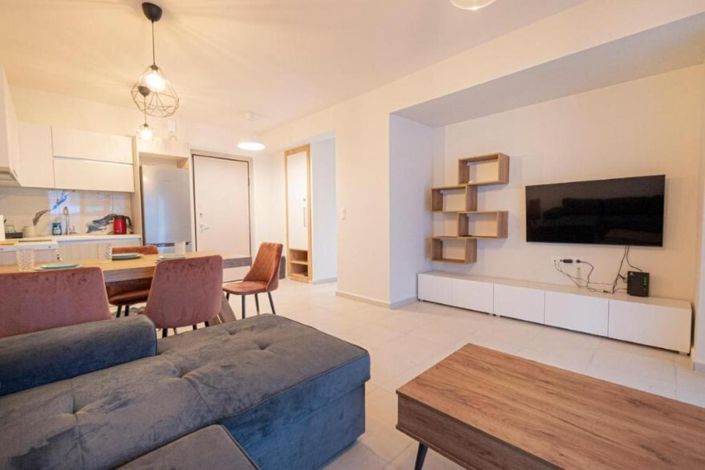 Image No.6-2 Bed Flat for sale