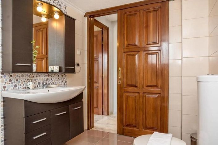 Image No.25-Villa for sale