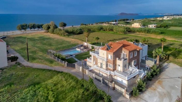 Image No.3-Villa for sale