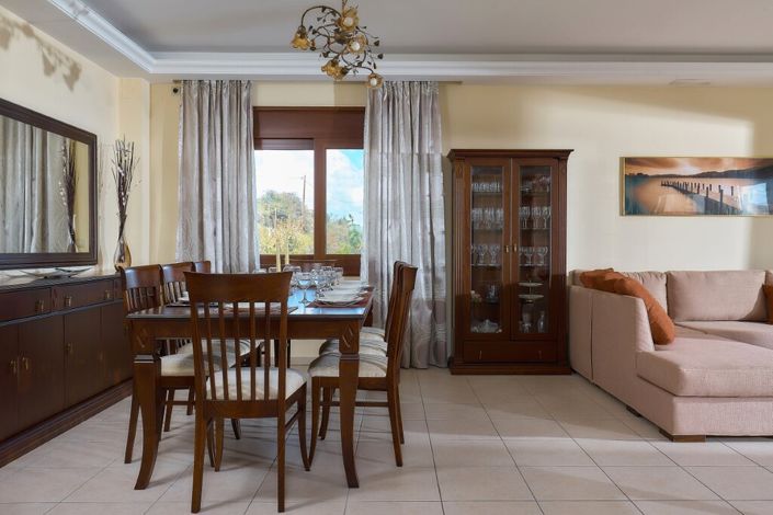 Image No.28-Villa for sale