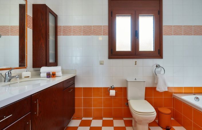 Image No.5-Villa for sale