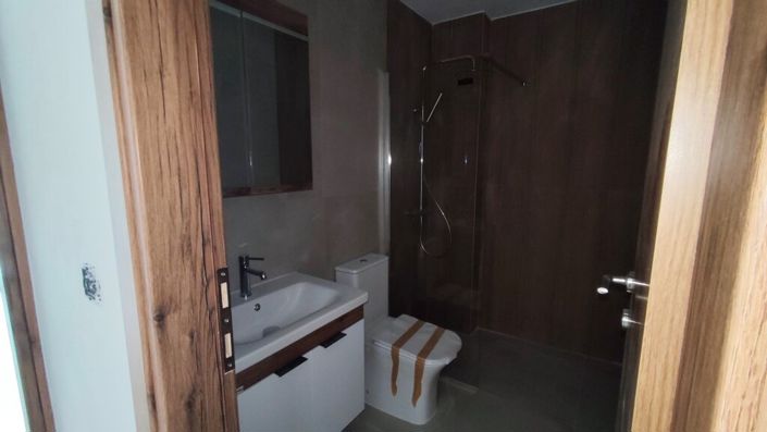 Image No.15-3 Bed Maisonette for sale