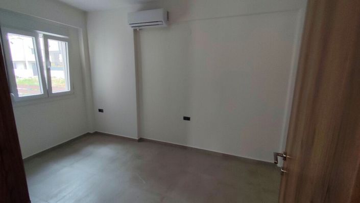 Image No.16-3 Bed Maisonette for sale