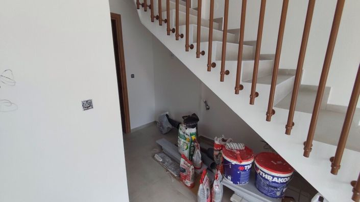 Image No.6-3 Bed Maisonette for sale