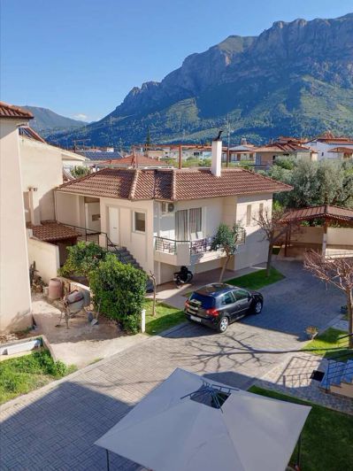 Image No.2-2 Bed Property for sale