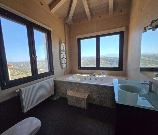 Image No.17-5 Bed Villa for sale