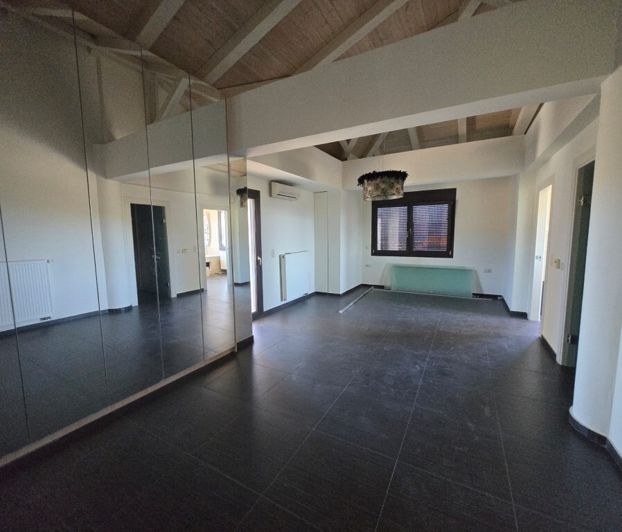 Image No.26-5 Bed Villa for sale