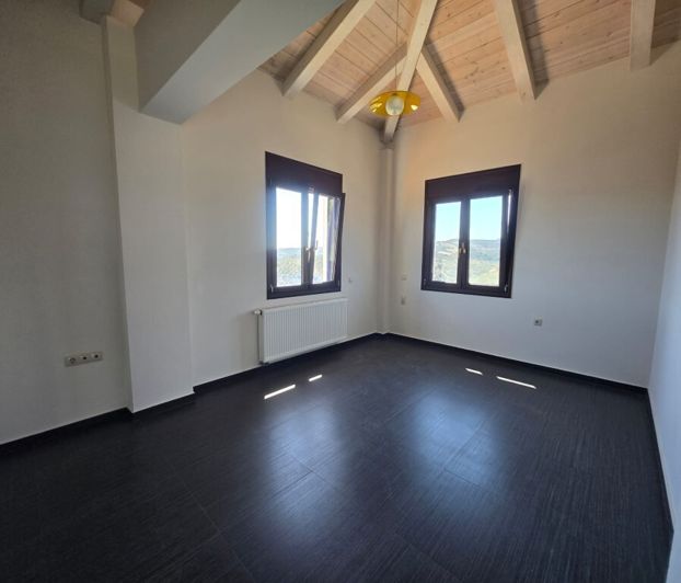 Image No.27-5 Bed Villa for sale