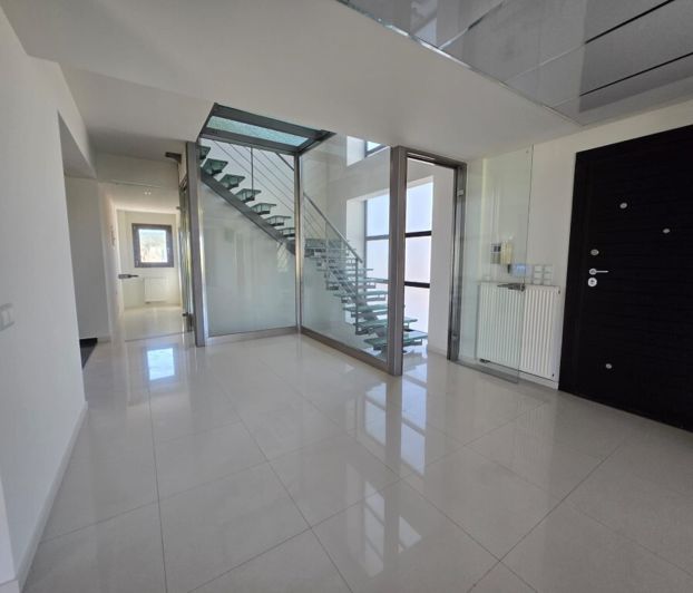 Image No.9-5 Bed Villa for sale