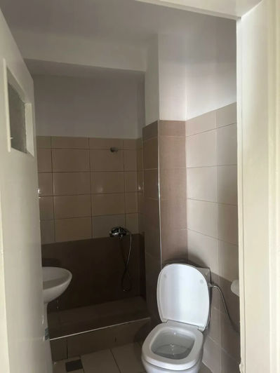 Image No.11-2 Bed Flat for sale