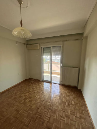 Image No.5-2 Bed Flat for sale