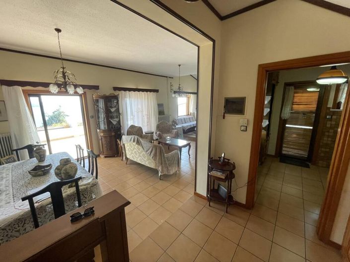 Image No.6-3 Bed Property for sale