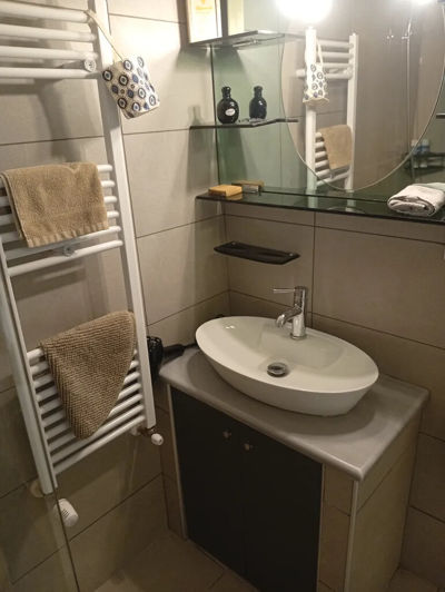 Image No.17-2 Bed Flat for sale