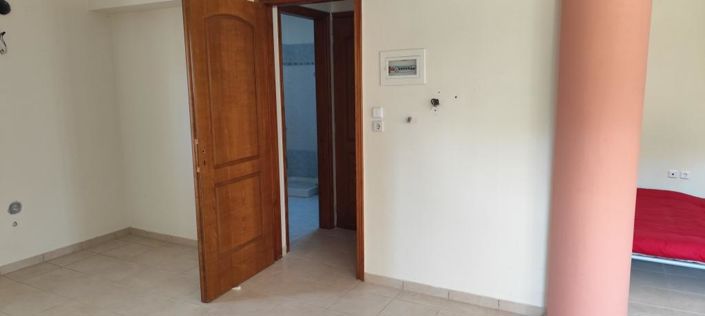 Image No.6-4 Bed Property for sale