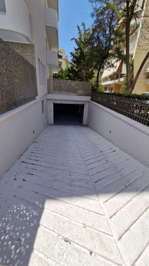 Image No.22-3 Bed Flat for sale