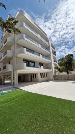 Image No.3-3 Bed Flat for sale