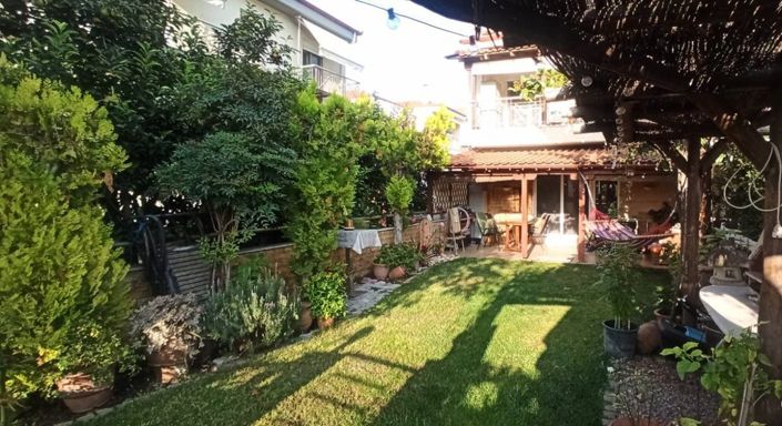 Image No.2-4 Bed Maisonette for sale