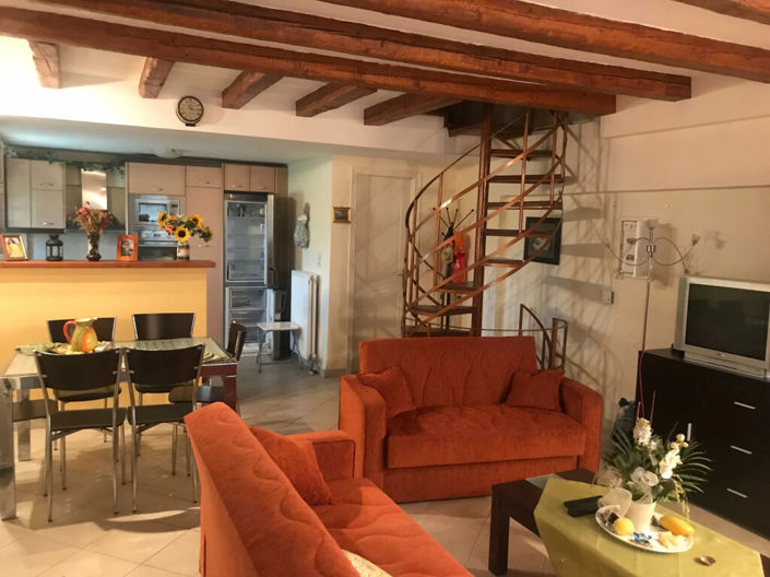 Image No.2-Propriété de 4 chambres à vendre à Xylokastro