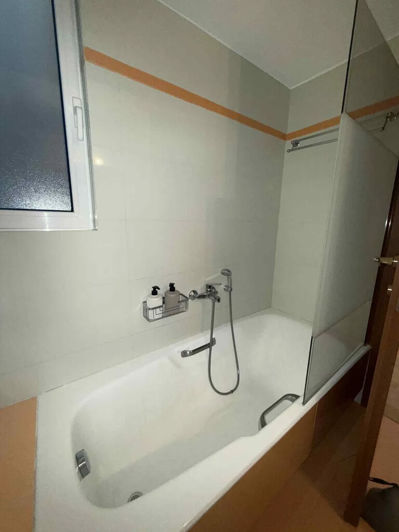 Image No.11-3 Bed Flat for sale