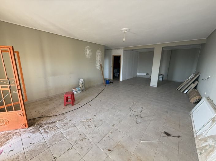 Image No.13-5 Bed Property for sale