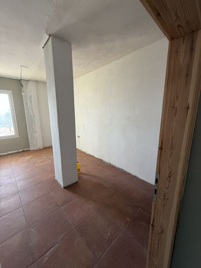 Image No.18-5 Bed Property for sale