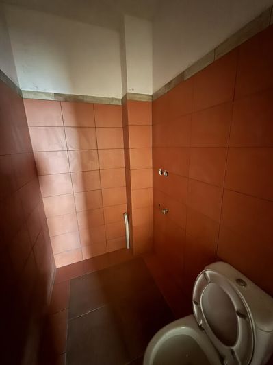 Image No.20-5 Bed Property for sale