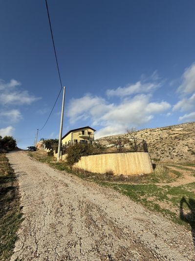 Image No.23-5 Bed Property for sale