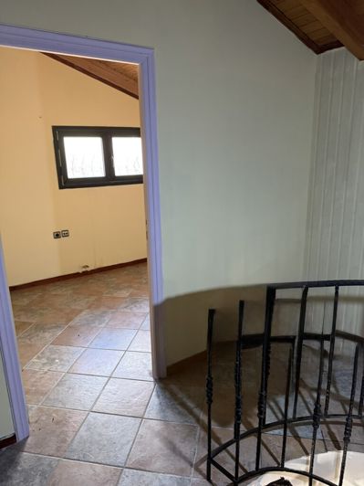 Image No.29-5 Bed Property for sale