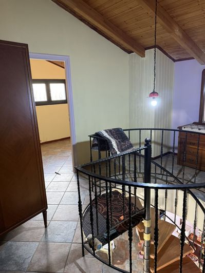 Image No.30-5 Bed Property for sale