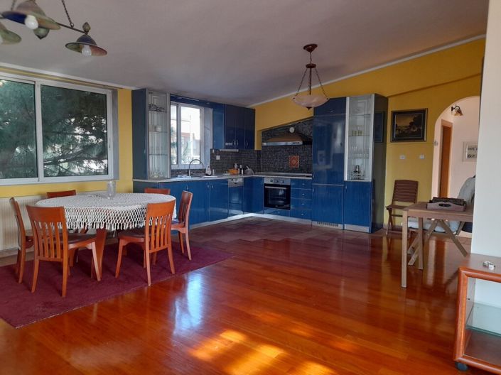 Image No.13-3 Bed Flat for sale