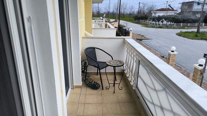 Image No.18-2 Bed Flat for sale