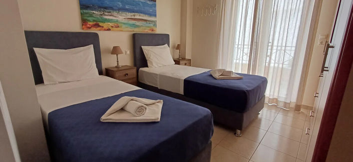 Image No.19-4 Bed Property for sale