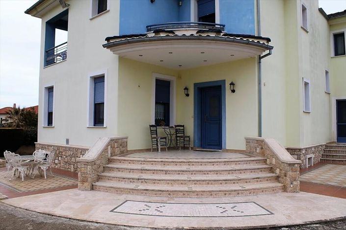 Image No.28-5 Bed Villa for sale