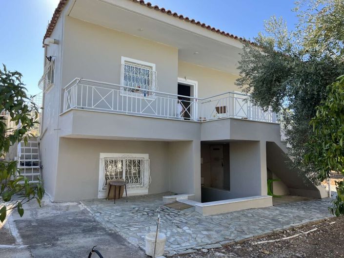 Image No.12-3 Bed Maisonette for sale