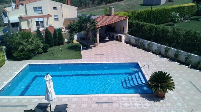 Image No.2-Propriété de 4 chambres à vendre à Thessalonique