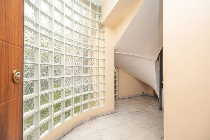 Image No.20-2 Bed Flat for sale