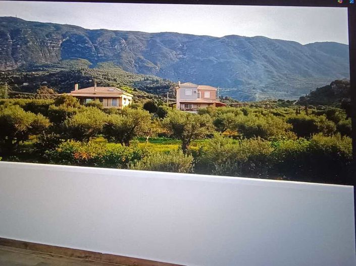 Image No.11-4 Bed Property for sale