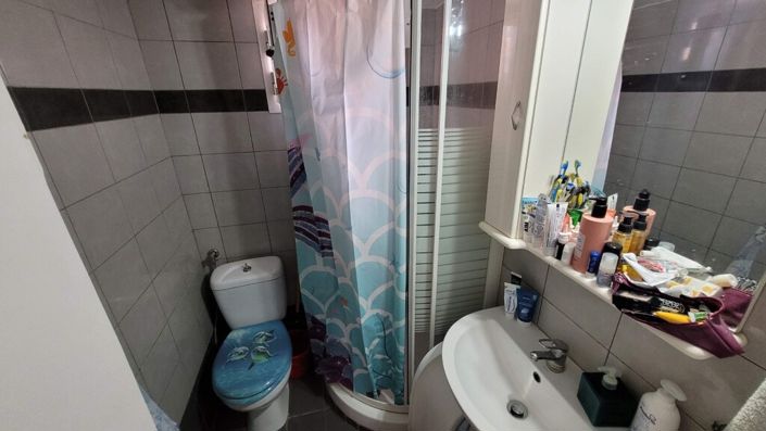 Image No.30-2 Bed Flat for sale