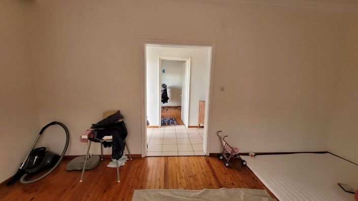 Image No.7-2 Bed Flat for sale