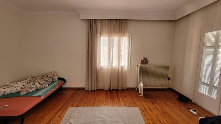 Image No.8-2 Bed Flat for sale